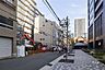 その他：敷地北側の前面道路