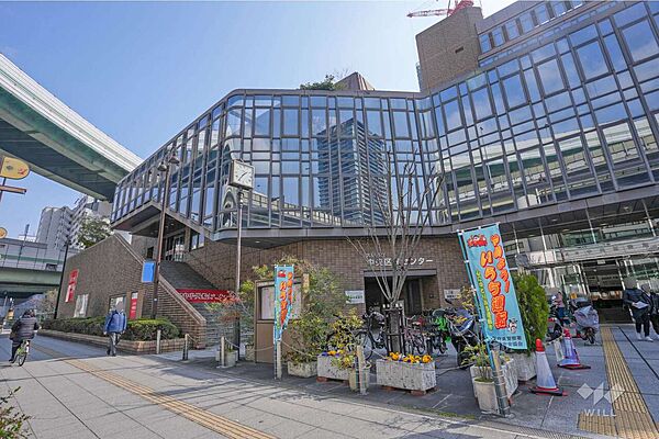 J:COM中央区民センターの外観