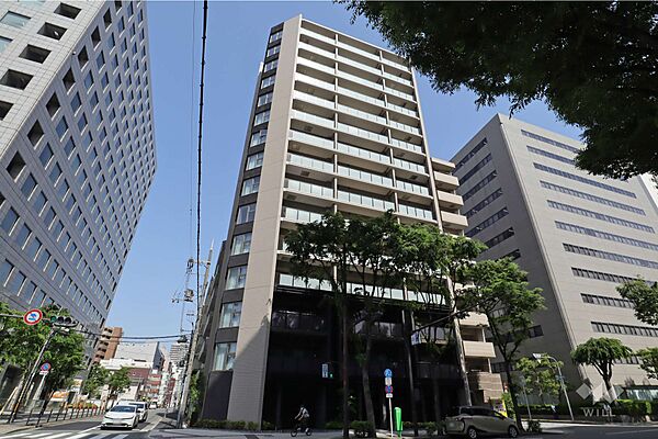ソルティア東梅田の外観（西側から）