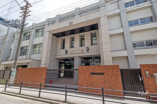 西天満小学校[公立]の外観