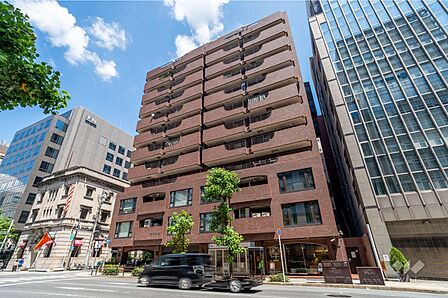 パレロワイヤル順慶町の外観（南西側から）