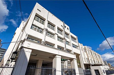 大江小学校[公立]の外観