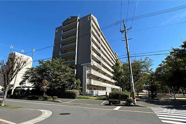 シティコーポ鴫野2号棟の外観（南西側から）