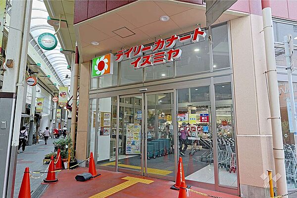 イズミヤ(玉造店)の外観