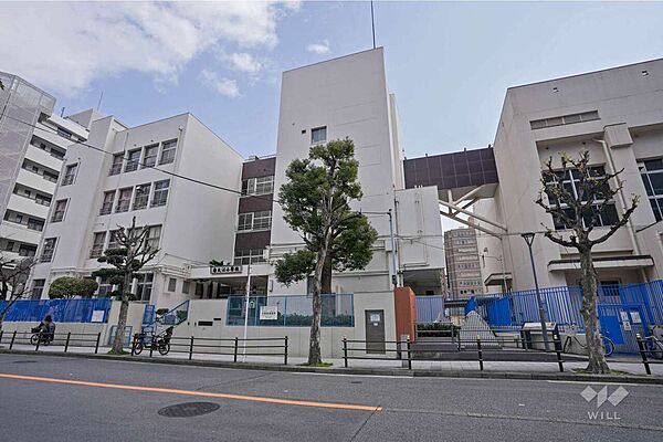 南大江小学校[公立]の外観