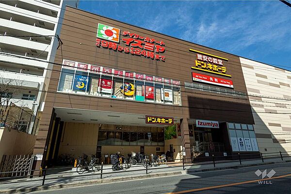 イズミヤ(法円坂店)の外観