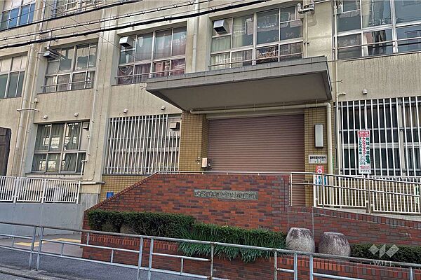 西船場小学校[公立]の外観