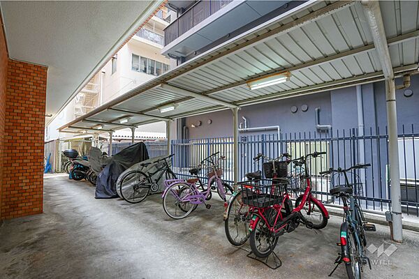 駐輪場・バイク置場（屋根付き）