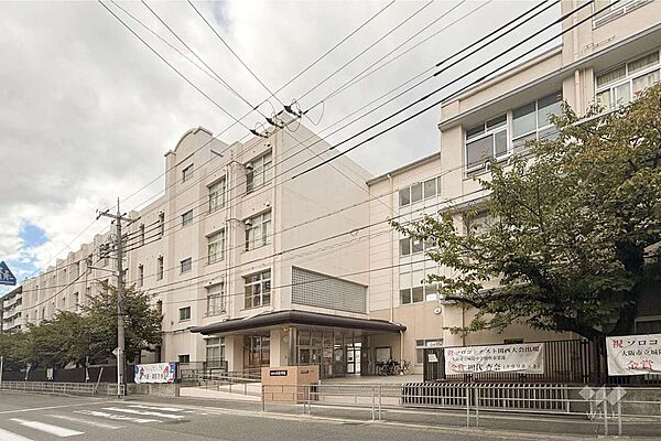 城陽中学校[公立]の外観