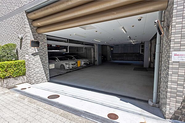 駐車場出入口