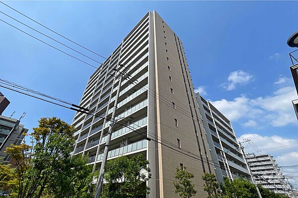 パークホームズノーズゲートスクエアの外観(南東側から)