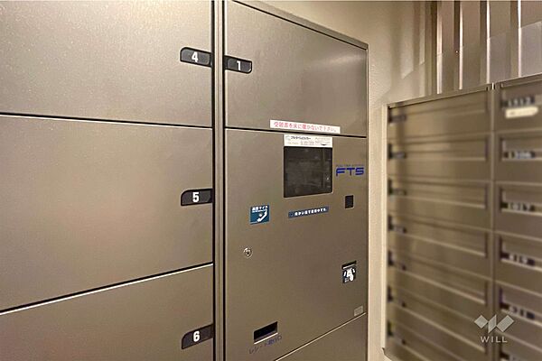 宅配ボックスと共用ポスト