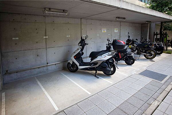 バイク置場