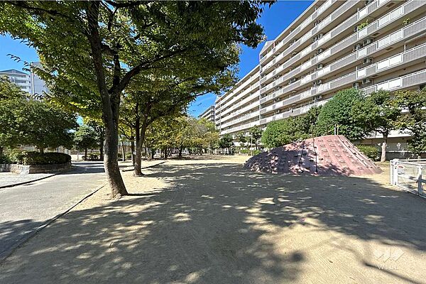 鴫野公園の外観