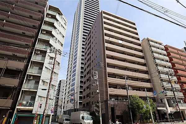 ジオタワー新町の外観（北西側から）