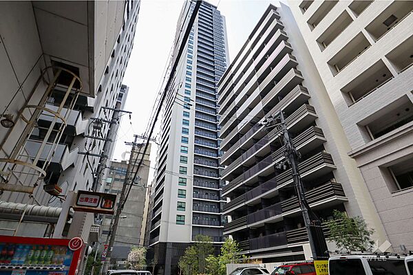 ジオタワー新町の外観（南東側から）