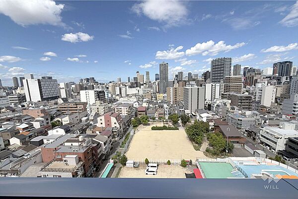 バルコニーからの眺め（西方向［2026年8月7日撮影］