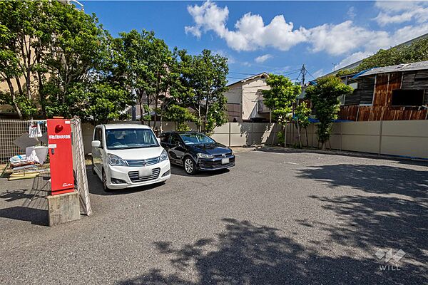 敷地内駐車場（屋外平面式）