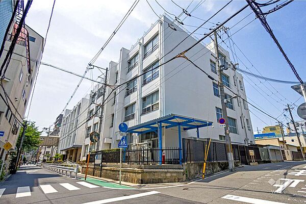 菅北小学校[公立]の外観