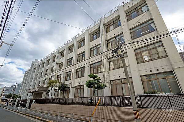 聖和小学校[公立]の外観
