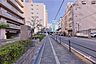その他：敷地南側の前面道路（西側から）