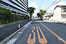 その他：敷地東側の前面道路（南側から）
