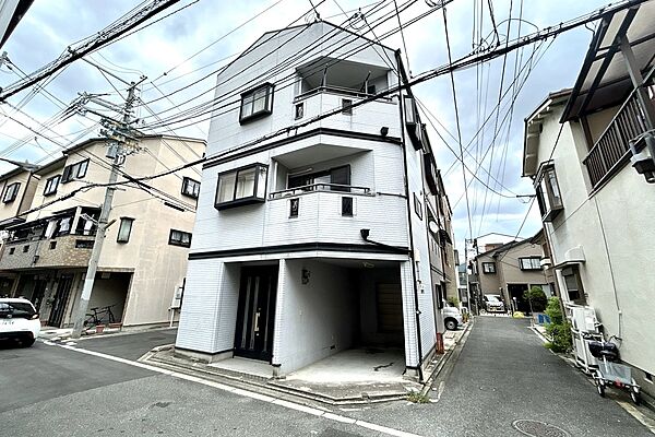 物件の外観（南西側から）［2026年9月2日撮影］
