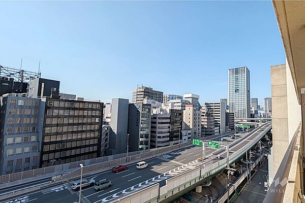 バルコニーからの眺め（西方向）［2026年10月10日撮影］