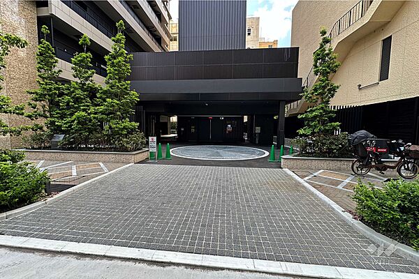 駐車場の出入り口・敷地内駐車場（屋内機械式）