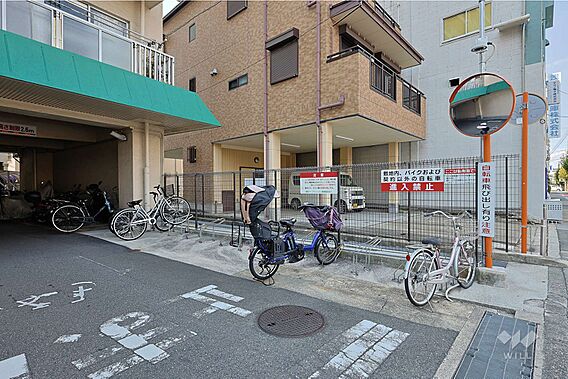 駐輪場