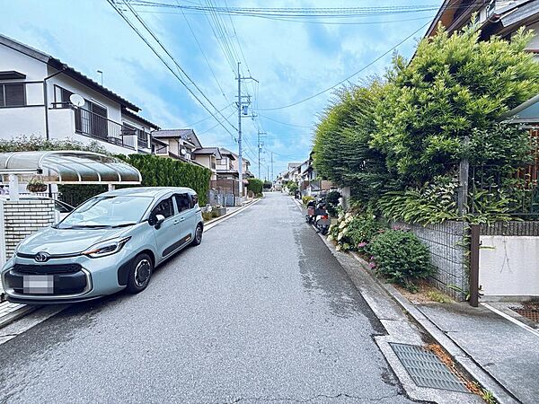 前面道路広々♪