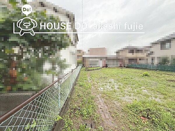 交通量の少ない閑静な住宅地