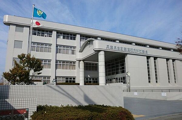 自動車免許試験場 210m
