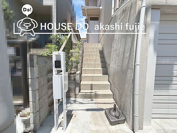 玄関までのアプローチ