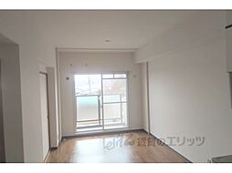 近鉄奈良線 生駒駅 徒歩13分の賃貸マンション 1階3LDKのリビング/ダイニング