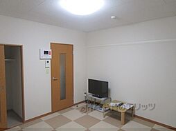 レオパレスエンブレム 1階1Kのリビング/ダイニング