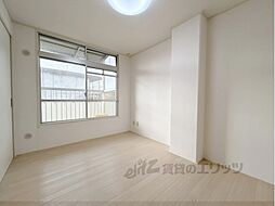 近鉄橿原線 新ノ口駅 徒歩5分の賃貸マンション 1階3DKのリビング/ダイニング