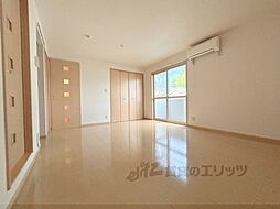 ロイヤルコート　Ｂ棟 105 1階ワンルームのリビング/ダイニング