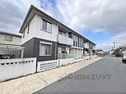 JR五位堂駅より徒歩7分 築8年8ヶ月 2階建の賃貸物件