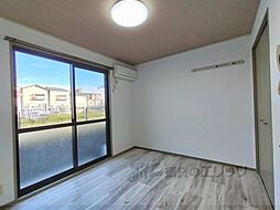 近鉄奈良線 新大宮駅 徒歩12分の賃貸アパート 1階1Kのリビング/ダイニング