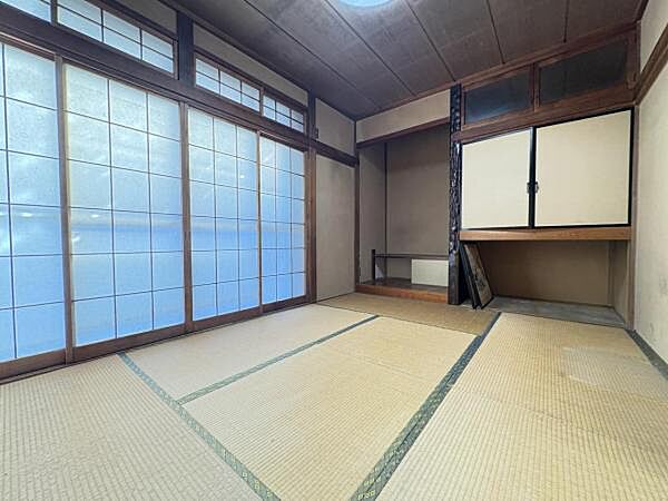 家族団らんの場所としてゆったりと居心地の良いリビングです。