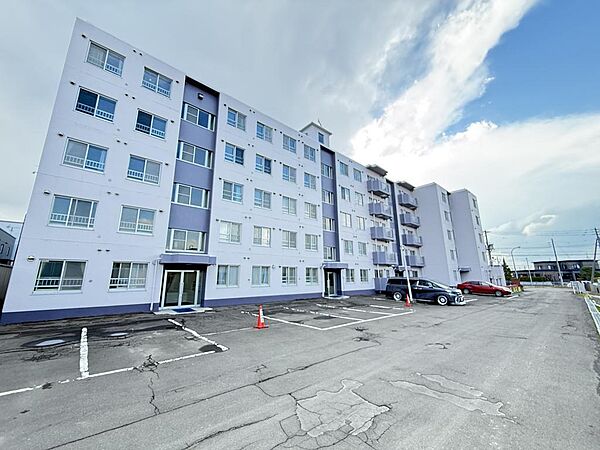 apartment 北海道北広島市大曲南ヶ丘１丁目11-1
地図を見る