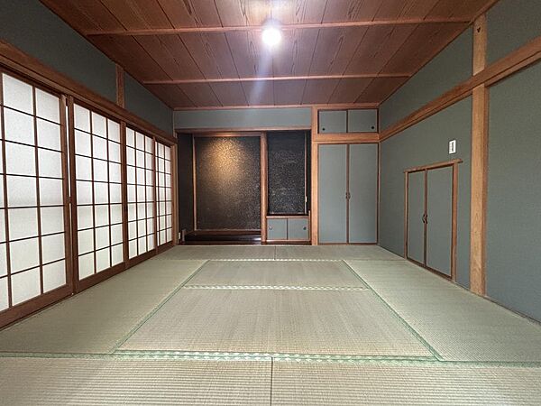 1階和室8帖（畳表替え済み）