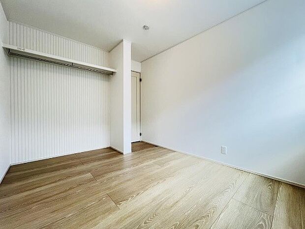 陽射しがぽかぽかと差し込むお部屋は湿気やカビの心配も減るので快適に過ごせます。