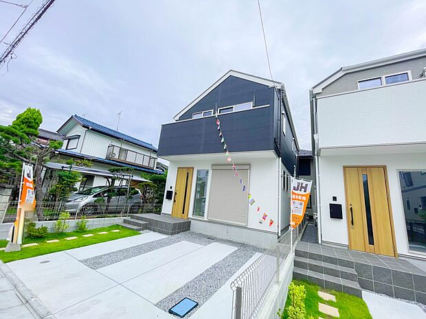 太陽に愛された邸は、陽当り・通風に優れた魅力的で快適さを追求した新築戸建でした。ここに住むからこそ意味がある。そんな特別感に浸りながら、毎日をお過ごしして欲しいです。