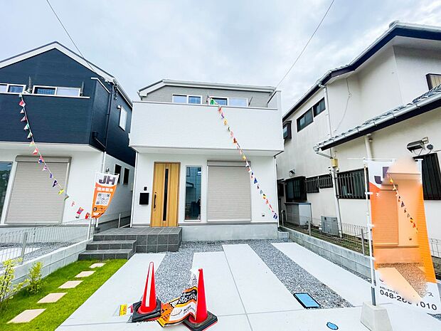 家づくりへの想いが設計に表れています。住み心地のために工夫された造り辺環境には便利な設備が点在し、毎日の暮らしを快適にしてくれる邸宅です。