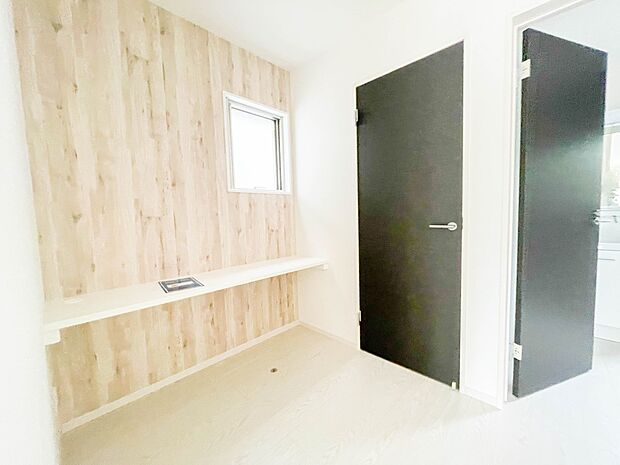 キッチン横のスタディカウンター