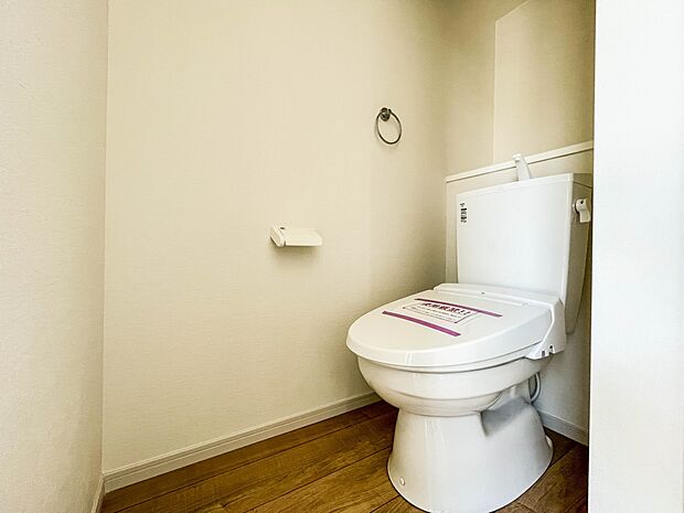 冷たい便座に座ったときの「ヒヤッ」は苦痛なだけでなく、心機能に負担がかかります。便座の暖房機能は、その冷感ショックを軽減することにとても有効な機能なのです。