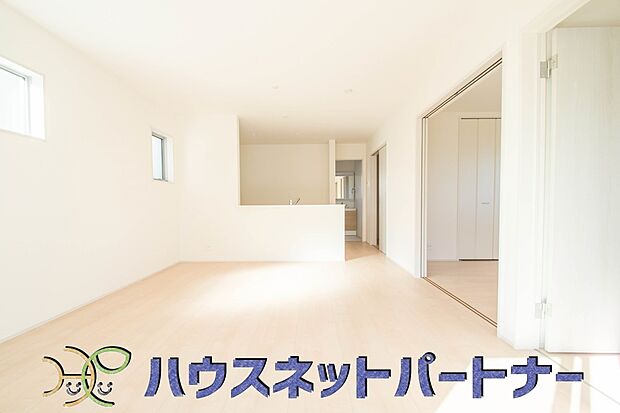 充実した生活は伸びやかな居室空間から始まります。快適に・伸びやかに。心の潤いを求める方々へ。