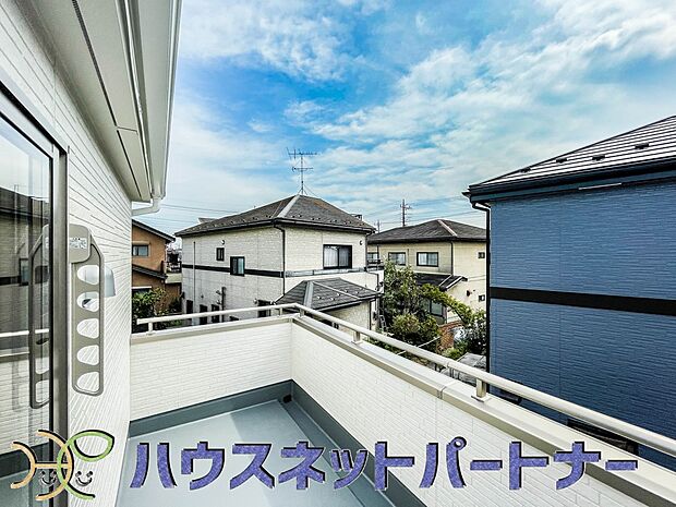 陽当りや通風性など各所に施された工夫で住みやすさを実現。部屋の大きさや周辺環境・街並など、資料には掲載していない情報が現地にはたくさんございます。是非ご確認下さい。